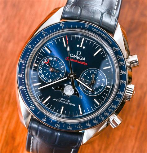 omega chronograph moonswatch.